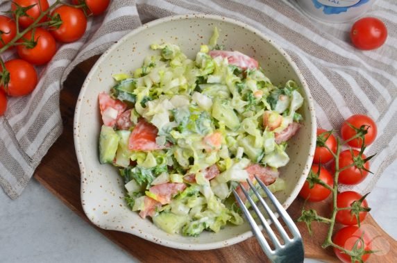 Rustic Peking cabbage salad: photo of recipe preparation, step 3