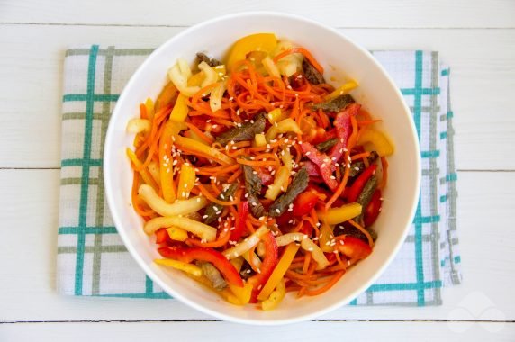 Beef, vegetable and Korean carrot salad: photo of recipe preparation, step 4