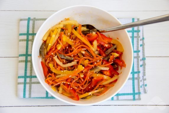 Beef, vegetable and Korean carrot salad: photo of recipe preparation, step 5