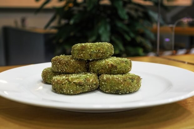 Broccoli croquettes – a simple and delicious recipe, how to cook step by step