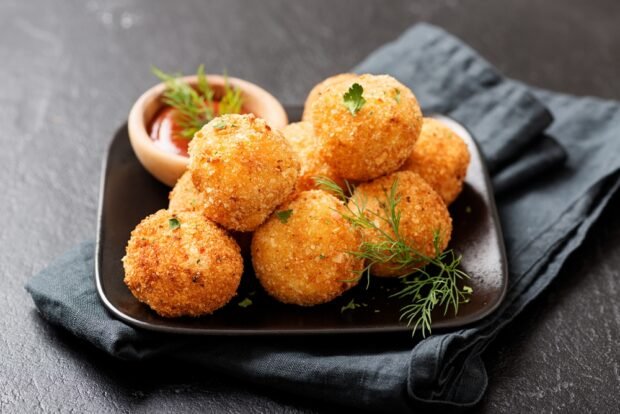 Potato croquettes are a simple and delicious recipe, how to cook step by step