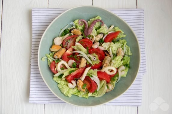 Quick sea salad: photo of recipe preparation, step 3