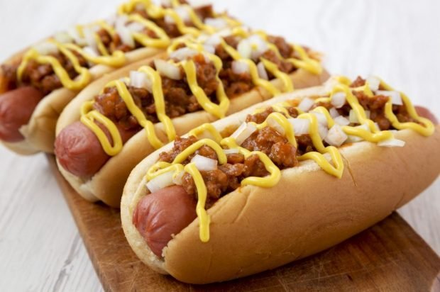 Classic American-style hot dog - a simple and delicious recipe, how to cook step by step