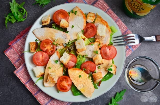 Caesar salad with arugula – a simple and delicious recipe with photos (step by step)