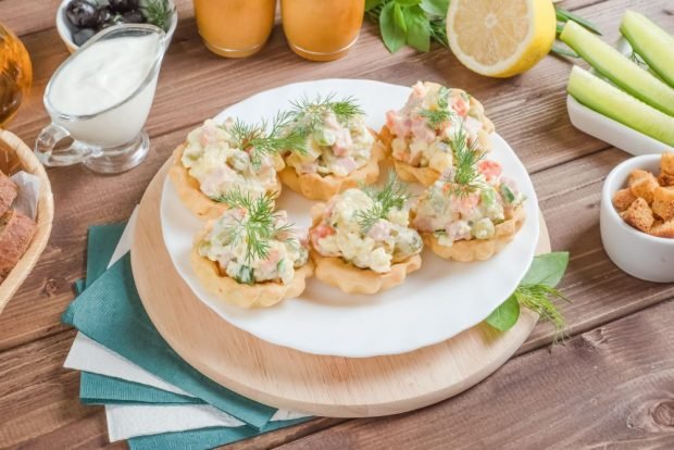 Squid in tartlets is a simple and delicious recipe how to cook step by step