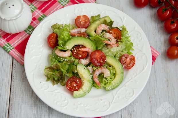 Salad with shrimp, avocado and cherry tomatoes – a simple and delicious recipe with photos (step by step)