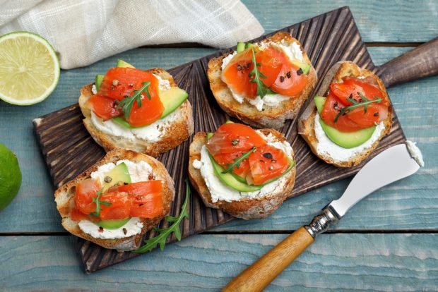 Sandwiches with avocado, cottage cheese and salmon – a simple and delicious recipe, how to cook step by step