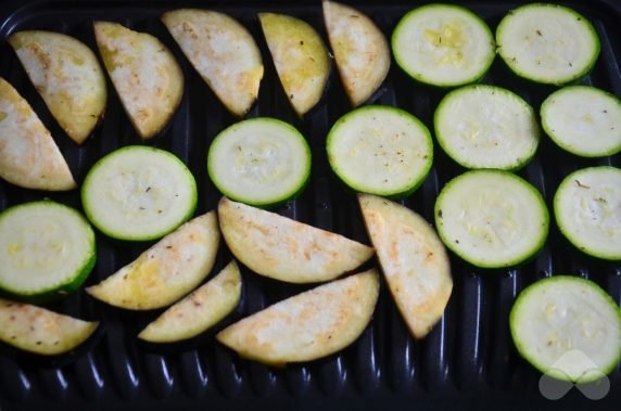 Warm grilled vegetable salad: photo of recipe preparation, step 4