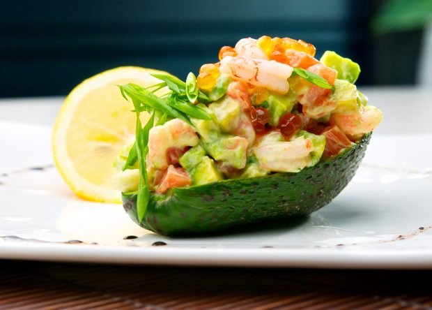 Avocado boats with shrimp – a simple and delicious recipe, how to cook step by step