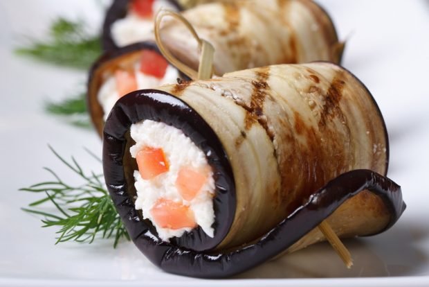 Eggplant rolls with cottage cheese – a simple and delicious recipe, how to cook step by step