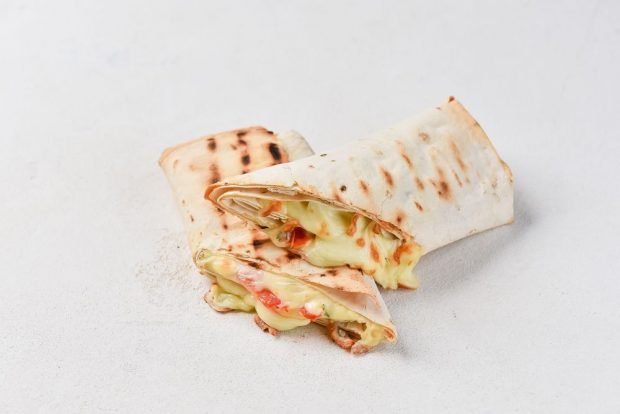 Cheese shawarma is a simple and delicious recipe, how to cook step by step