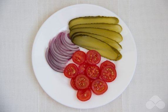 Hot dog with pickled cucumbers: photo of recipe preparation, step 1