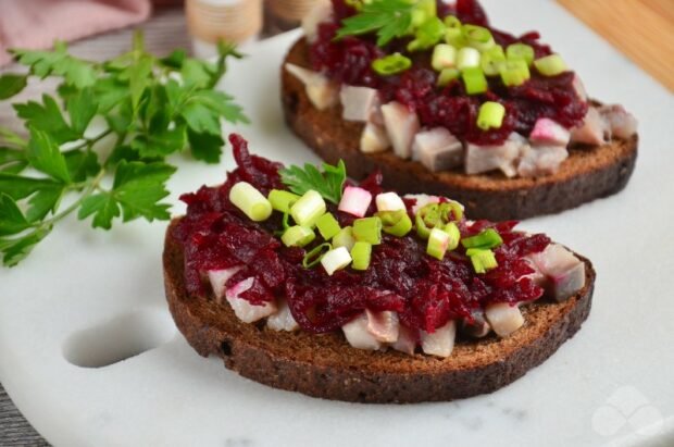 Sandwiches with herring under a fur coat Sandwiches with herring under a fur coat