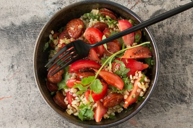 Salad with bulgur and smoked sausage – a simple and delicious recipe, how to cook step by step