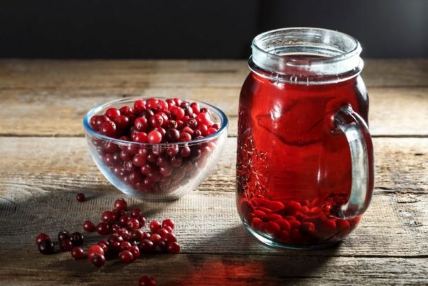 Frozen cranberry compote is a simple and delicious recipe, how to cook step by step