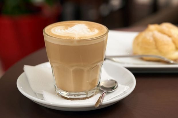 Flat white coffee – a simple and delicious recipe, how to cook step by step