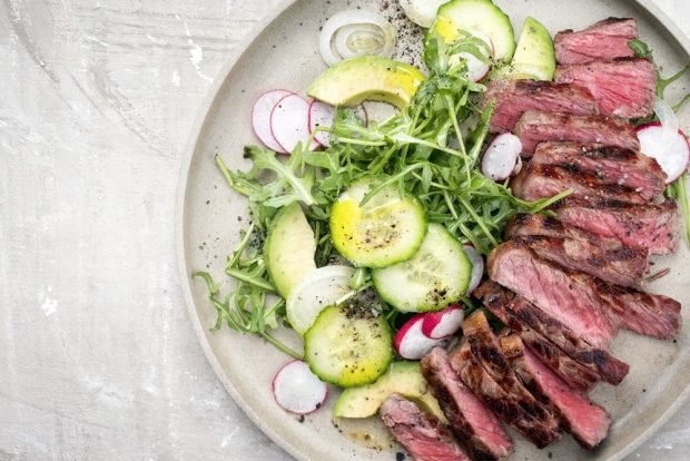 Salad with radish, avocado and beef – a simple and delicious recipe, how to cook step by step