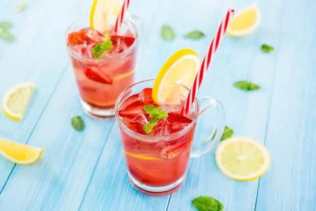 Strawberry lemonade 