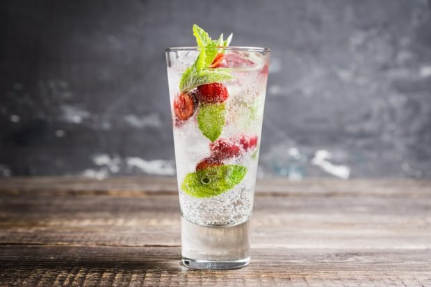 Cherry mojito – a simple and delicious recipe, how to cook step by step