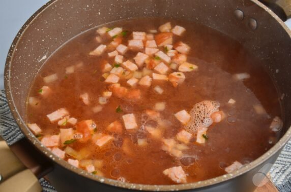 Solyanka with pickled cucumbers: photo of recipe preparation, step 5