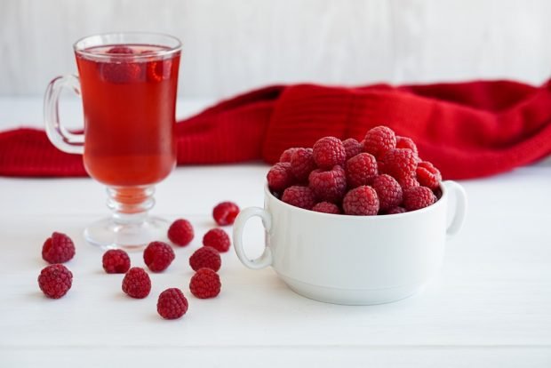 Simple raspberry compote – a simple and delicious recipe, how to cook step by step