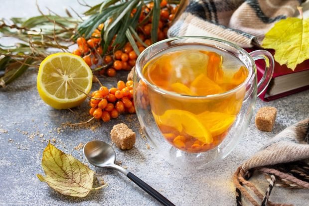 Frozen sea buckthorn tea with lemon is a simple and delicious recipe, how to cook step by step