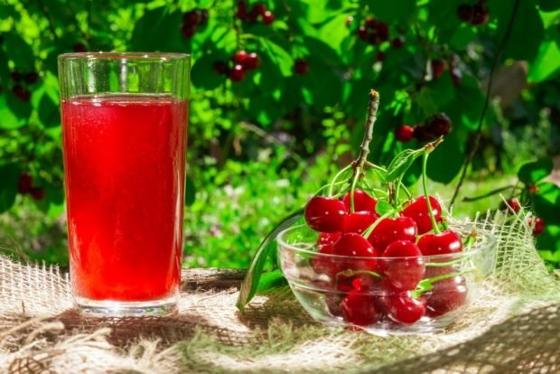 Cherry compote is a simple and delicious recipe, how to cook step by step