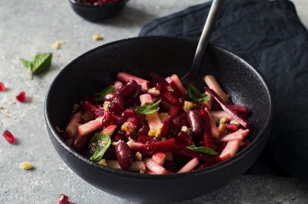 Vegan salad of beetroot, apples and red beans – a simple and delicious recipe, how to cook step by step