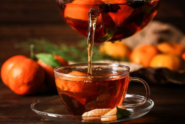 Tea with tangerine is a simple and delicious recipe, how to cook step by step