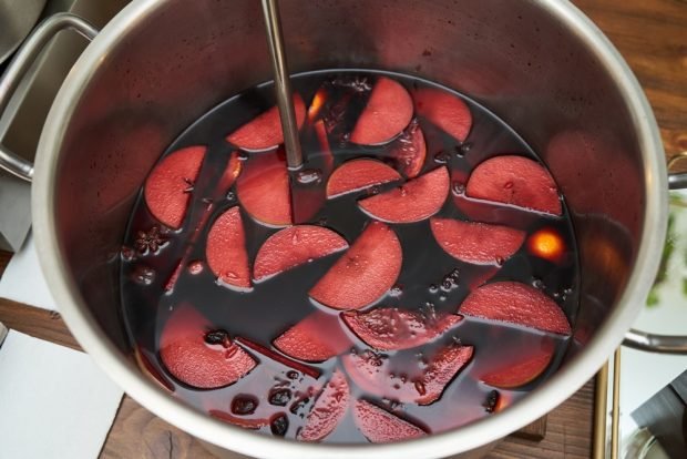 Berry and fruit compote for the whole family is a simple and delicious recipe, how to cook step by step