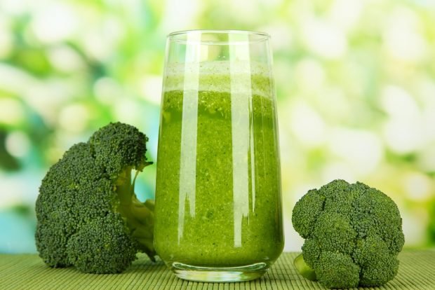 Broccoli smoothie – a simple and delicious recipe, how to cook step by step