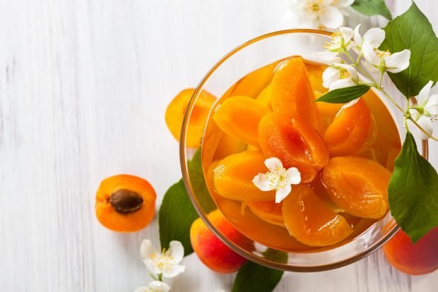 Apricot compote without sugar – a simple and delicious recipe, how to cook step by step