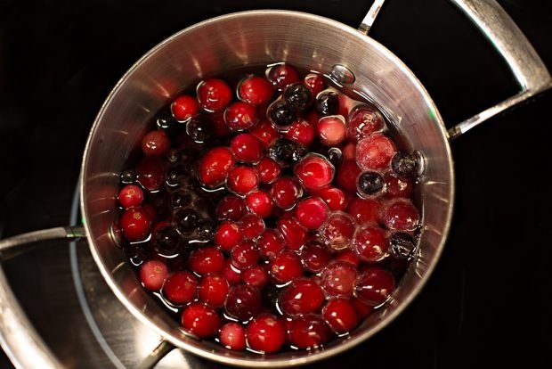 Cherry compote with currants and blueberries – a simple and delicious recipe, how to cook step by step