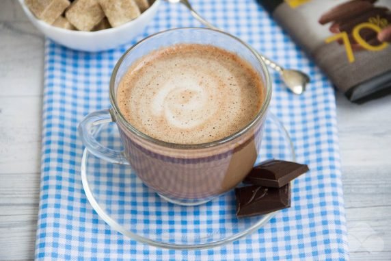 Coffee with chocolate: photo of recipe preparation, step 3 Coffee with chocolate: photo of recipe preparation, step 3