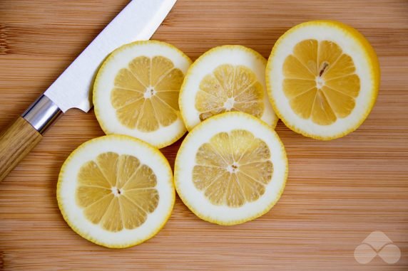 Sea buckthorn tea with orange and lemon: photo of recipe preparation, step 3