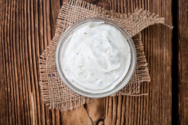 Sour cream sauce is a simple and delicious recipe, how to cook step by step