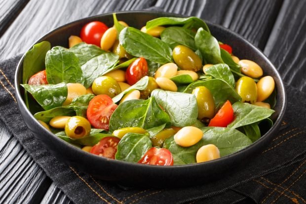 Salad with spinach and canned beans – a simple and delicious recipe, how to cook step by step