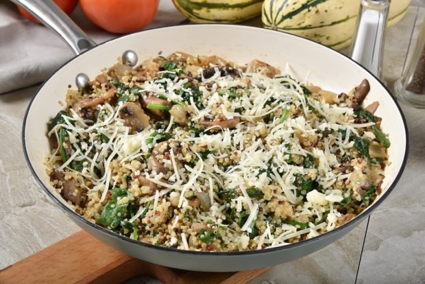 Tabouleh with spinach, mushrooms and cheese – a simple and delicious recipe, how to cook step by step