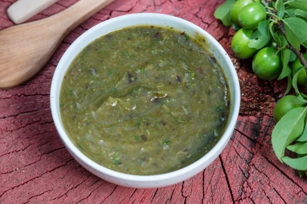 Tkemali sauce from green cherry plum is a simple and delicious recipe, how to cook step by step