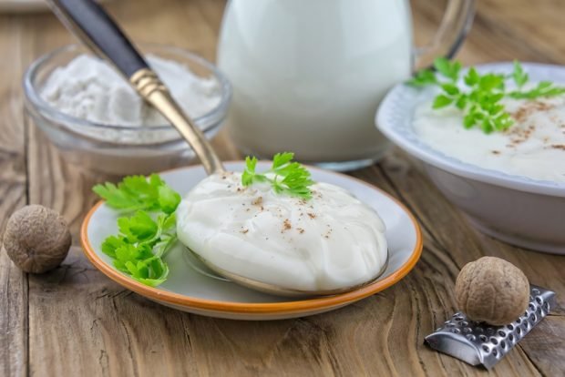 Classic bechamel sauce for Julienne is a simple and delicious recipe, how to cook step by step