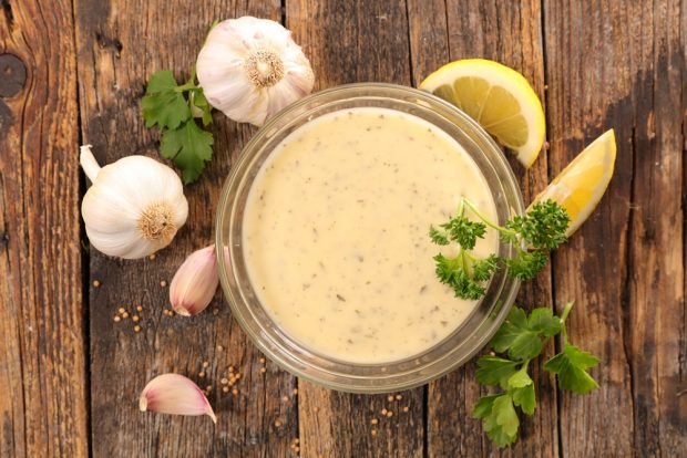 Garlic sauce for fish is a simple and delicious recipe, how to cook step by step