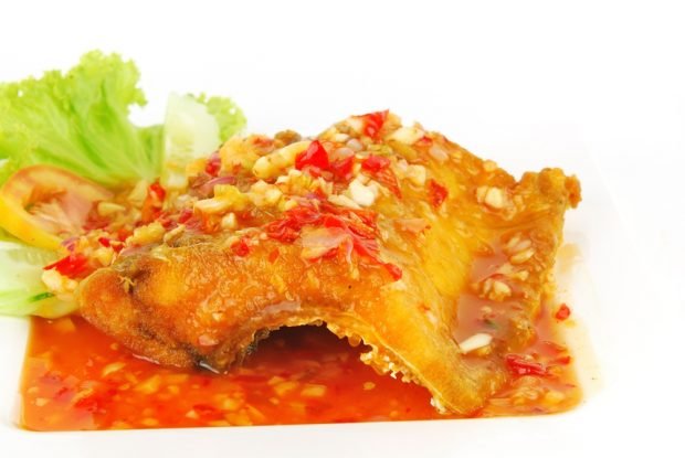 Sweet and sour sauce for fish is a simple and delicious recipe, how to cook step by step