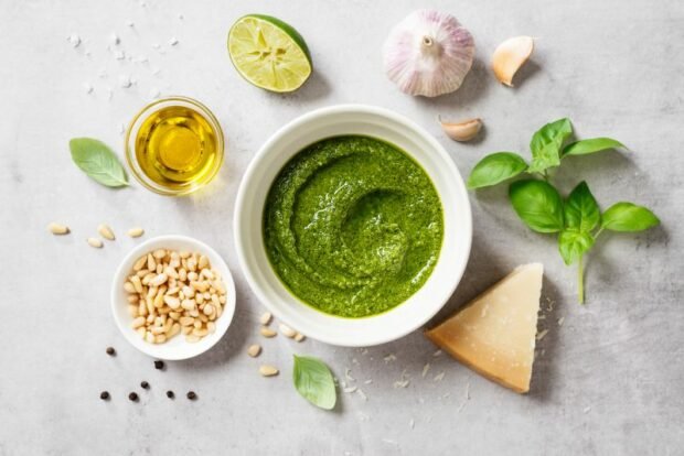 Pesto with lime juice