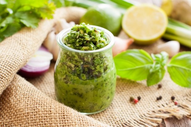 Chimichurri sauce is a simple and delicious recipe, how to cook step by step