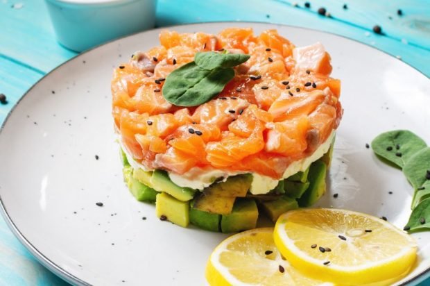 Layered salad of red fish, avocado and cream cheese is a simple and delicious recipe, how to cook step by step