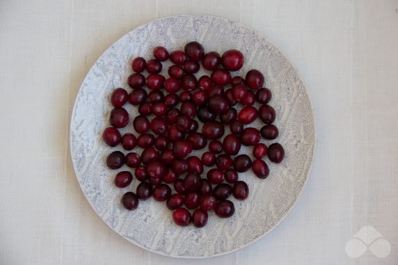 Cranberry sauce: photo of recipe preparation, step 1