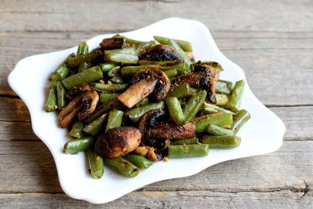 Salad with mushrooms and string beans – a simple and delicious recipe, how to cook step by step