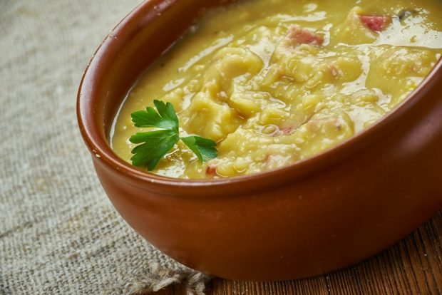 Thick pea soup with sausage is a simple and delicious recipe, how to cook step by step