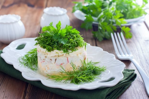 Tender crab salad with cheese and herbs – a simple and delicious recipe, how to cook step by step