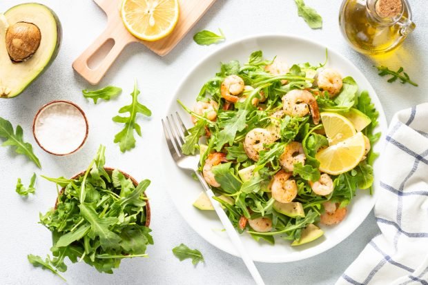 Salad with avocado shrimp and arugula – a simple and delicious recipe, how to cook step by step